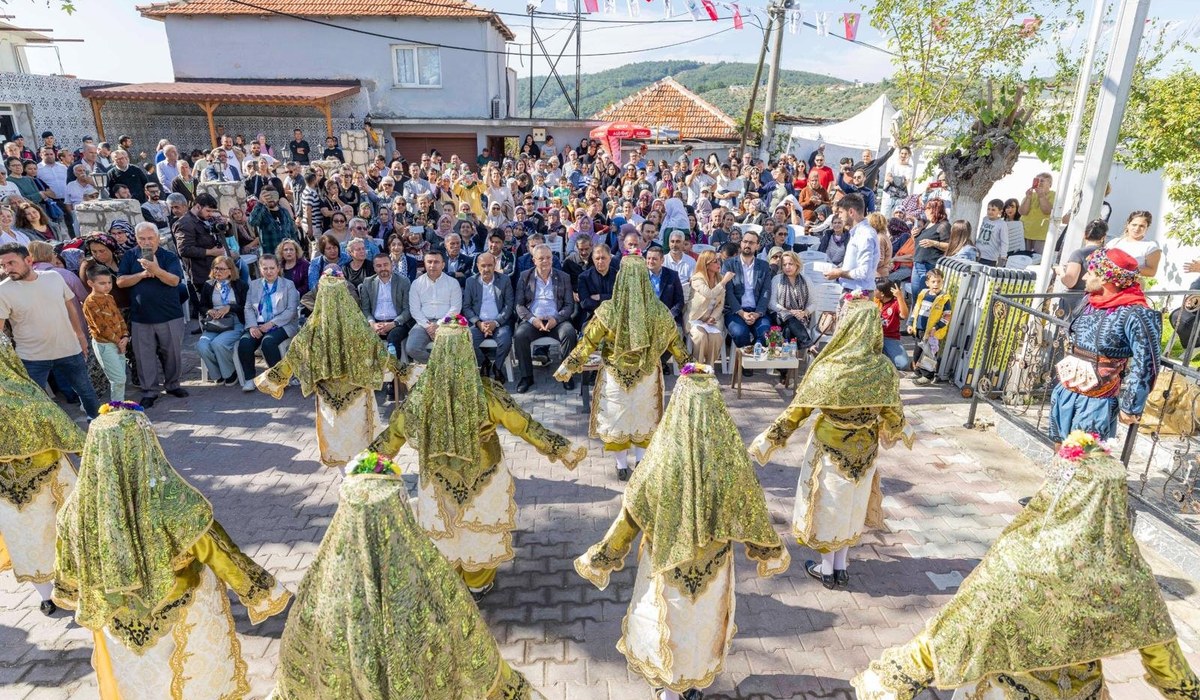 İzmir Dikili Uluslararası Zeytinyağı Festivali